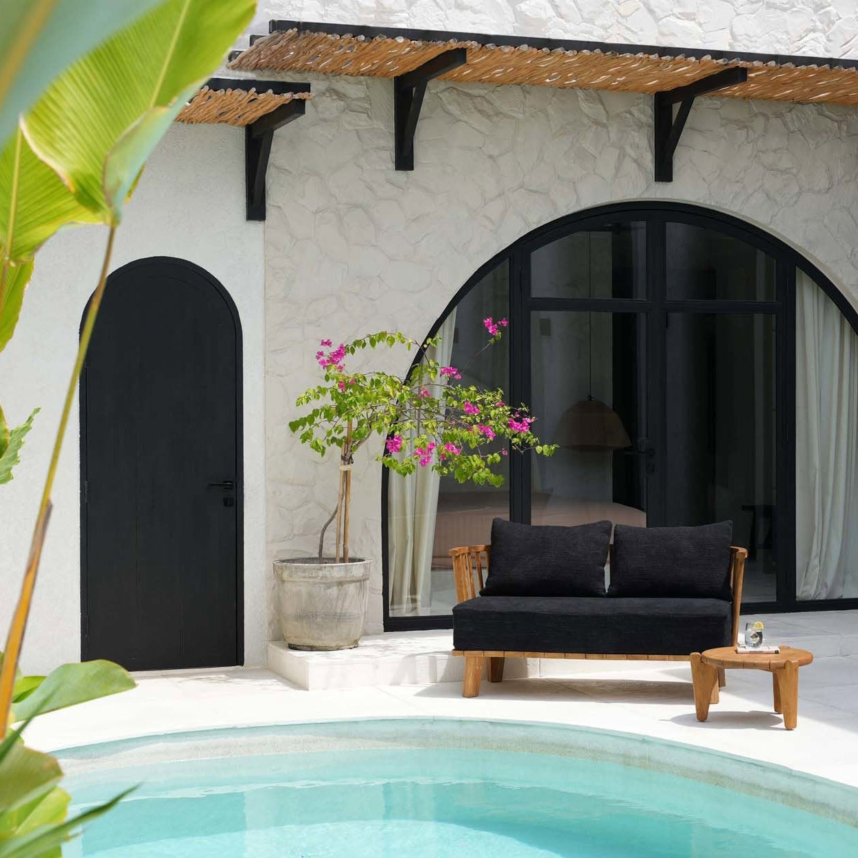 The Malawi Two Seater - Natural Black