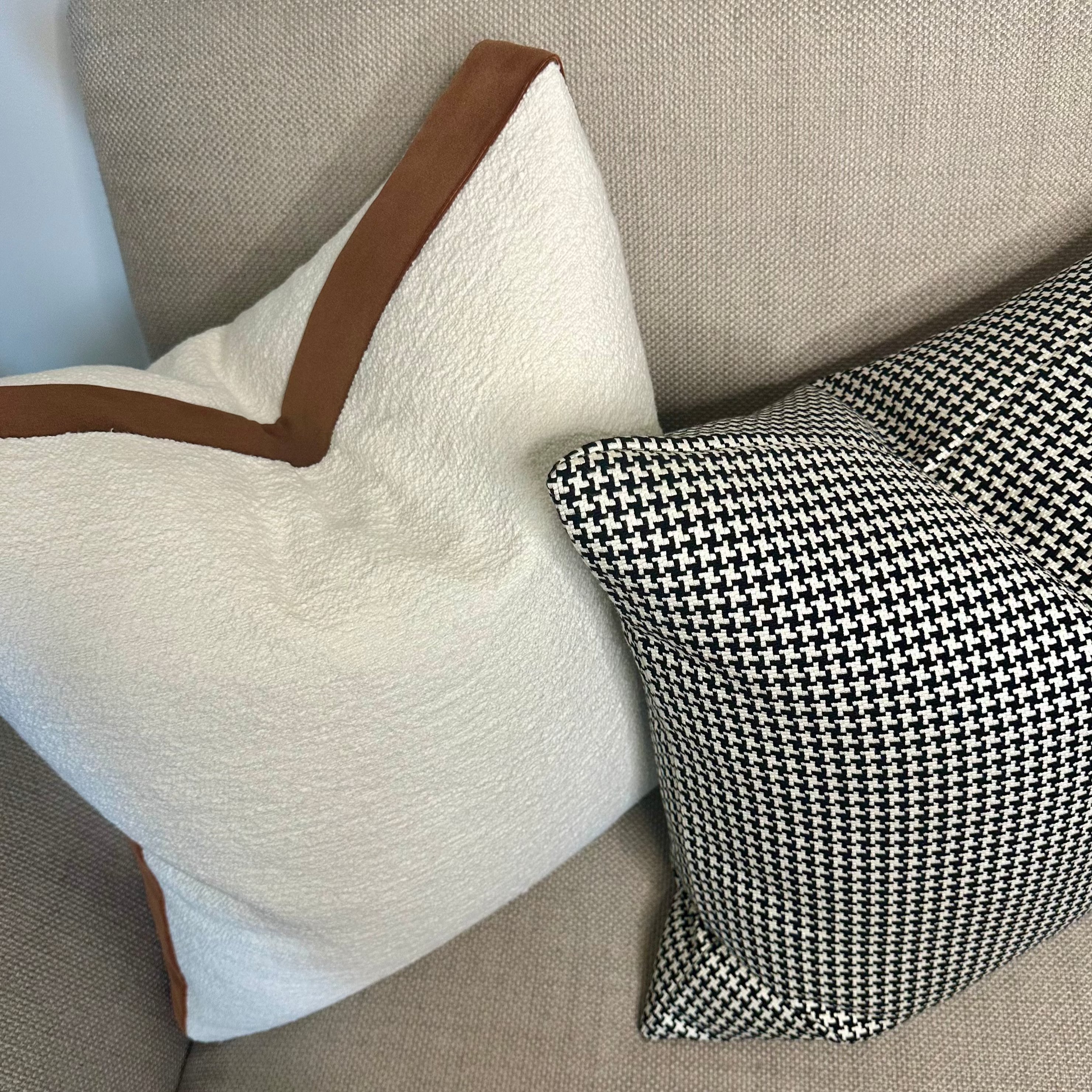 Mirela Bouclé Cushion with Band