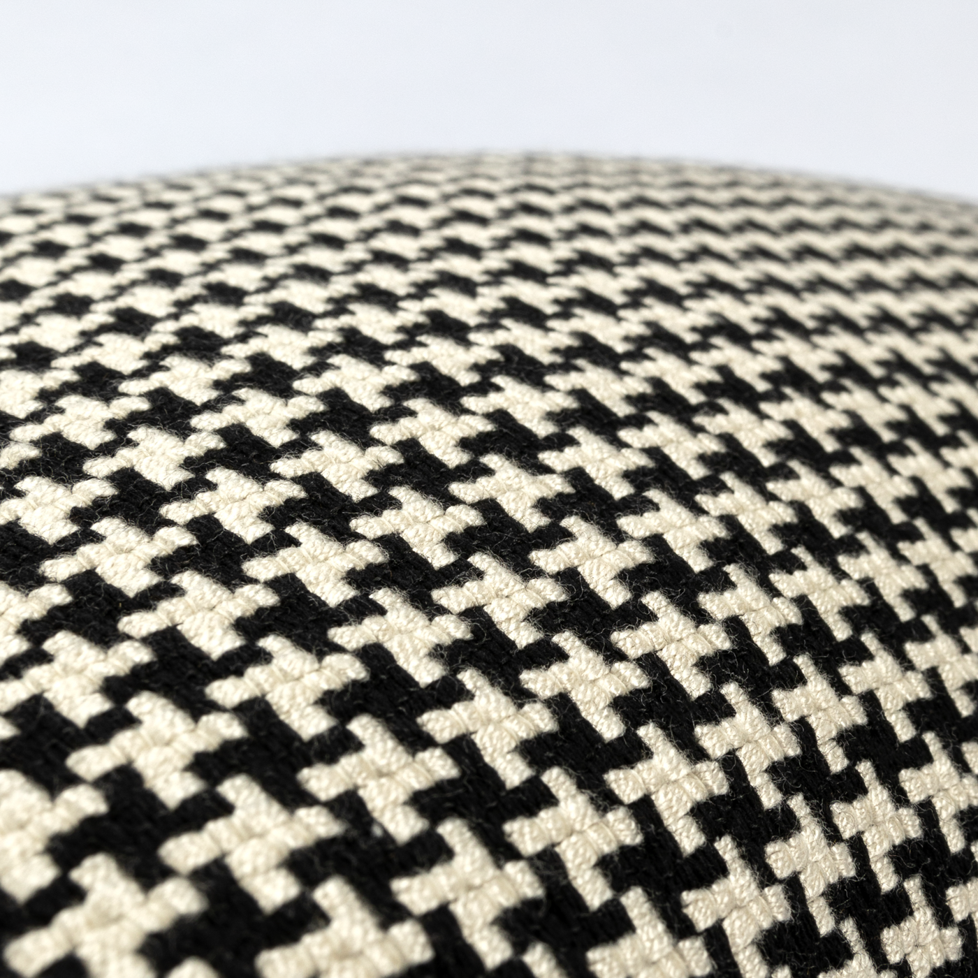 Tavira Cushion with Black Piping